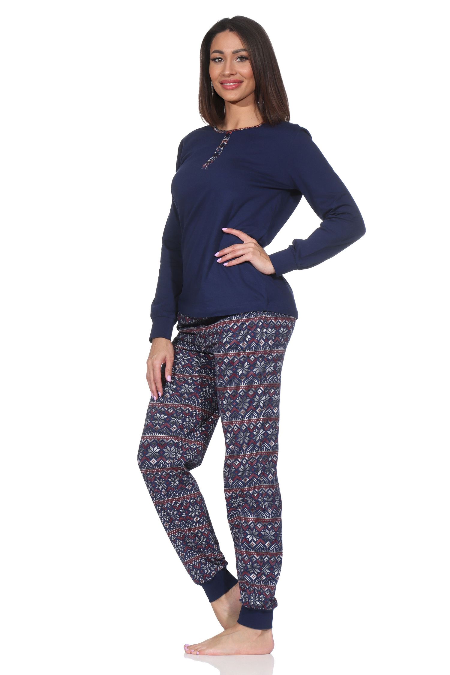 Normann Damen langarm Schlafanzug mit Bündchen im Ethnolook – Pyjama auch in Übergrößen Normann Damen langarm Schlafanzug mit Bündchen im Ethnolook – Pyjama auch in Übergrößen