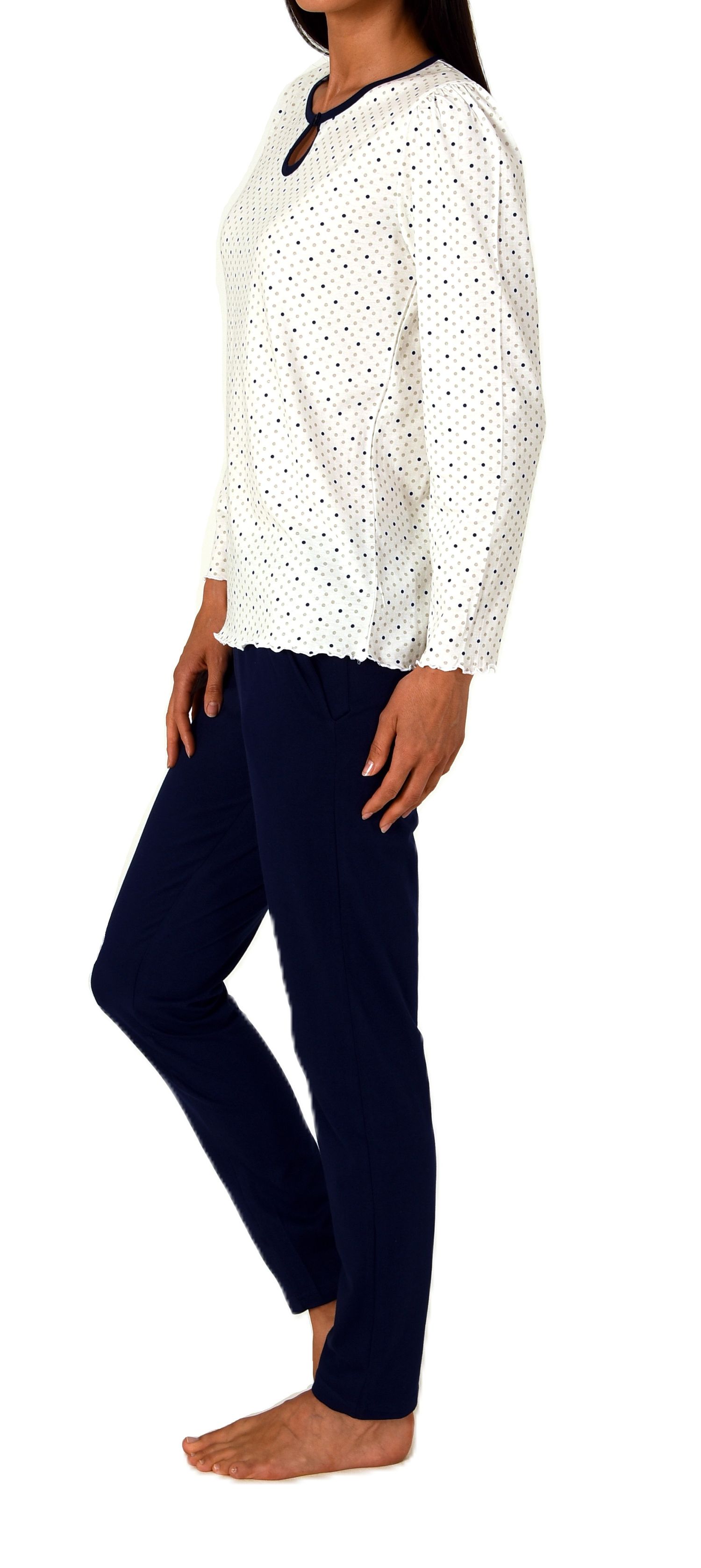 Normann Damen Schlafanzug langarm Pyjama in Tupfen Punkte Optik – auch in Übergrößen Normann Damen Schlafanzug langarm Pyjama in Tupfen Punkte Optik – auch in Übergrößen