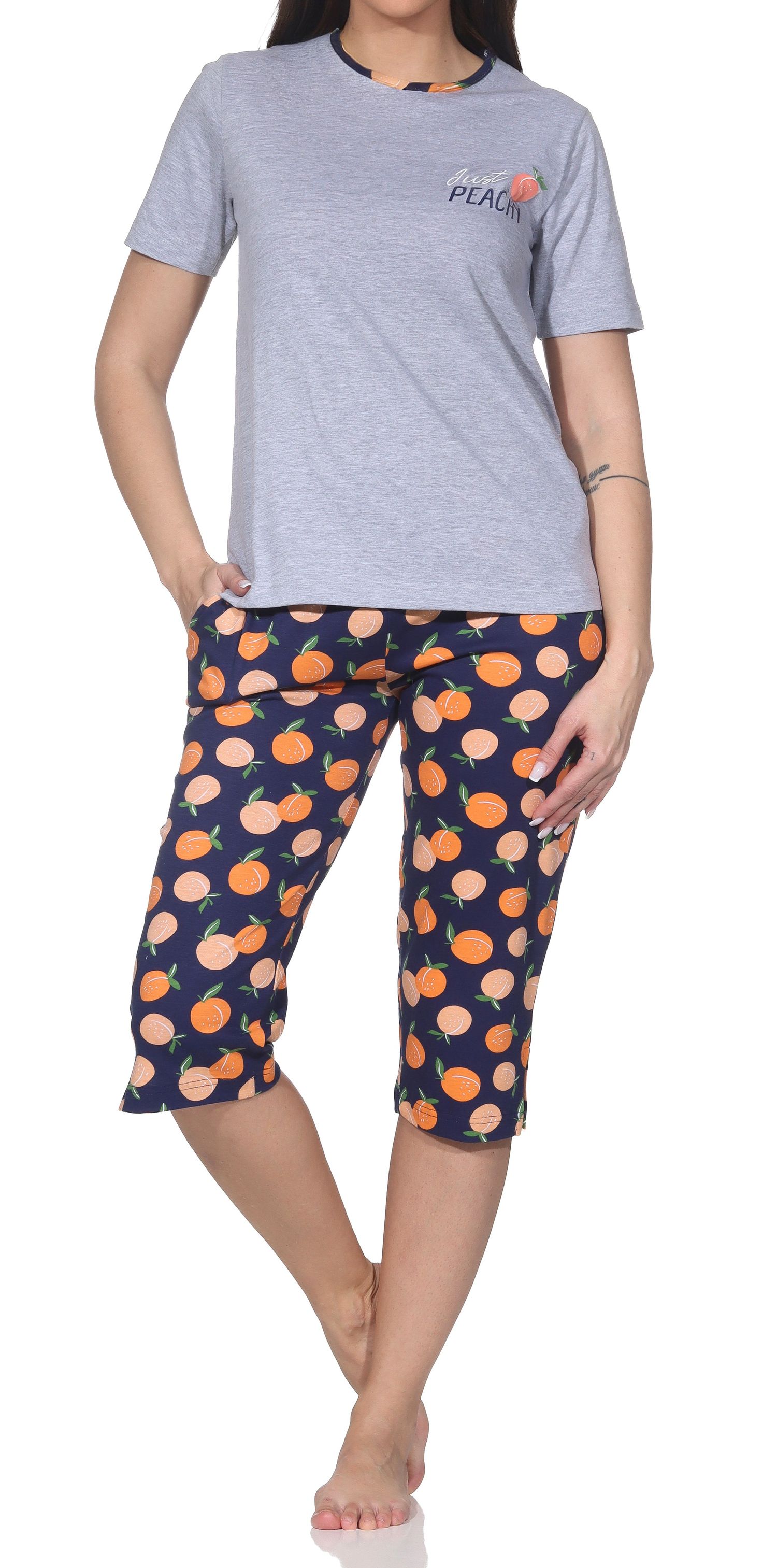 Normann Damen Capri-Pyjama kurzarm Shorty – „Peachy“ Design, auch in Übergrößen