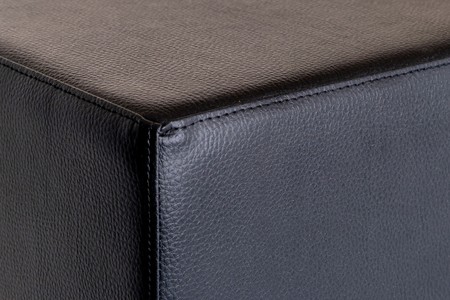 Sitzwürfel Schwarz Maße: 43 cm x 43 cm x 51 cm Sitzwürfel Schwarz Maße: 43 cm x 43 cm x 51 cm