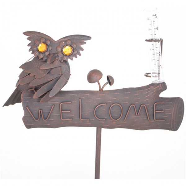Willkommensschild mit Eulenmotiv und Niederschlagsmesser Welcome
