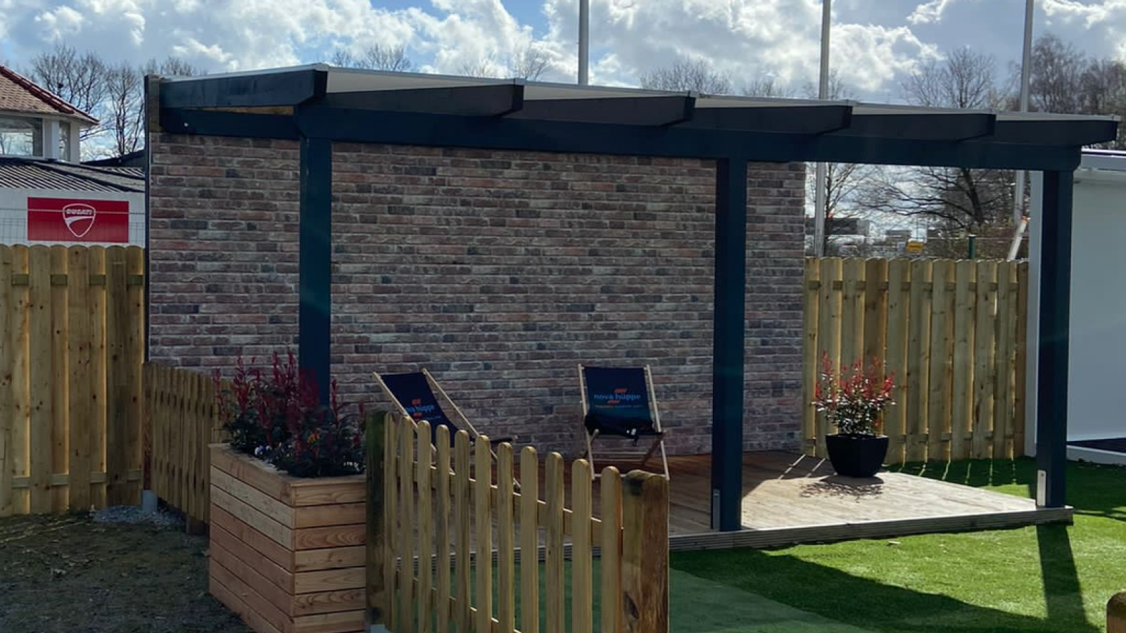 Gartenhäuser mit 14 - 19mm Wandstärke