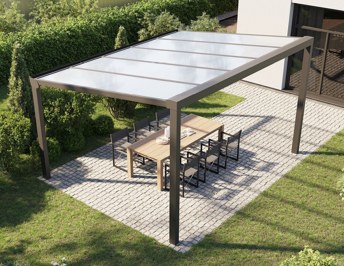 Terrassenüberdachung Alu freistehend 5x4 m anthrazit mit Stegplatten. McTerrasse