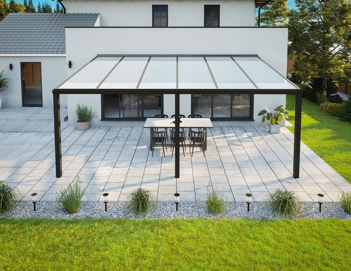 Terrassenüberdachung Alu 6x4,5 m anthrazit mit Stegplatten. McTerrasse