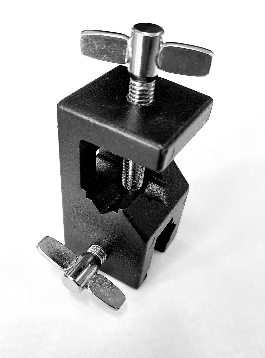 Right angle clamp expert with thumbscrew