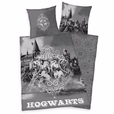 24416-Harry-Potter-Wende-Bettwaesche-Hogwarts-2tlg-135-x-200-cm-80-x-80-cm.jpg