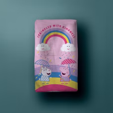 24505-Peppa-Pig-Wutz-Duschtuch-Badetuch-Strandtuch-Velourstuch-70-x-140cm_5.png