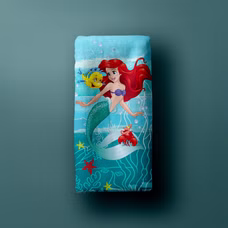 24743-Disney-Arielle-Duschtuch-Badetuch-Strandtuch-70-x-140cm.png