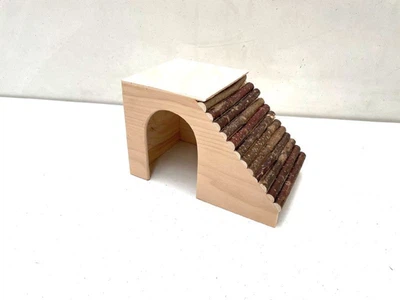 Haselnusshaus für Hamster und Mäuse 17 cm