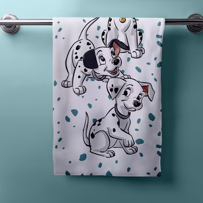 Disney 101 Dalmatians Lucky Bath Towel Beach Towel 70 x 140 cm
