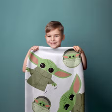 24891-Star-Wars-Mandalorian-Baby-Yoda-Duschtuch-Badetuch--70-x-140-cm_1.png