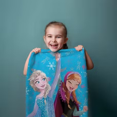 25108-Disney-Frozen-Anna-Elsa-Duschtuch-Badetuch-60-x-120-cm_2.png