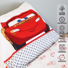25248-Disney-Pixar-Cars-Bettwaesche-Set-Lightning-McQueen-135x200cm-80x80cm.png