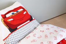 25248-Disney-Pixar-Cars-Bettwaesche-Set-Lightning-McQueen-135x200cm-80x80cm_1.jpg
