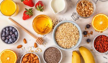 Echter BIO Akazienhonig aus Spanien - Premium Qualität - reines Naturprodukt - kaltgeschleudert - unfiltriert - mildes, liebliches Aroma - Im Glas 5