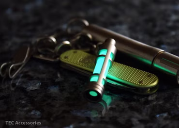 TEC-S3 Stainless Steel Embrite™ Glow Fob (Edelstahl)