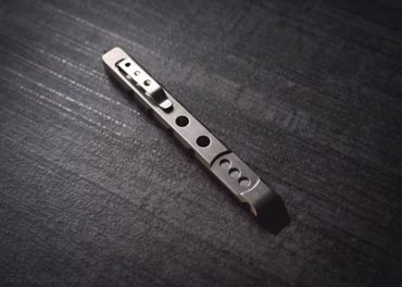 Ti-Pry Titanium Pry Bar: Pocket Edition