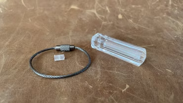 Betamaster Maxi Gehäuse IG-1 durchsichtig farblos als Schlüsselanhänger für Tritium Stäbe 3mm x 22,5mm
