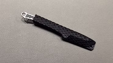 Midgards-Messer Honeycomb EDC