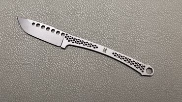 Midgards-Messer Honeycomb EDC