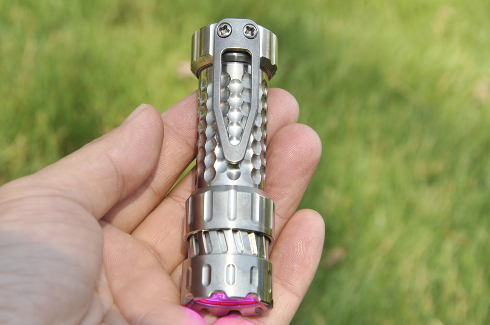 selected-lights Maeerxu MT03 Titan anodisiert Taschenlampe -18350