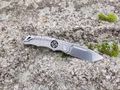 Midgards-Messer-The-Shield-Sights-Tactical-Slipjoint-shield-sights-4518_1.jpg