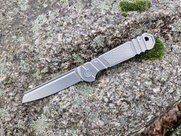 Midgards-Messer Ylvi FOLDER 
