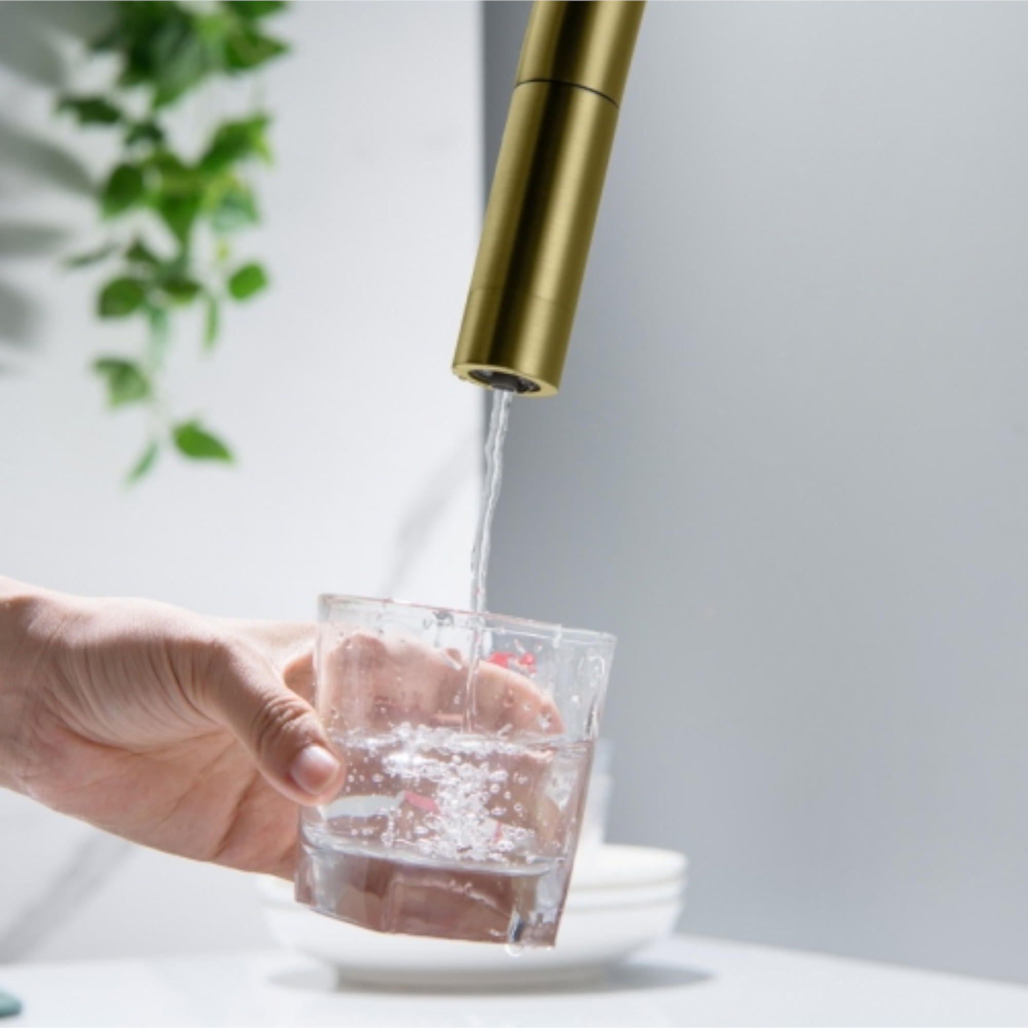 CYRUS Drei-Wege-Wasserhahn mit ausziehbarer Brause, Chrom, Gold, Antik Messing, Edelstahl Optik, Schwarz Matt - Photo 3