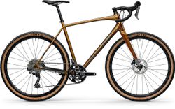 Crossfire-Gravel-4000-torinogold-MY24.jpg Crossfire-Gravel-4000-torinogold-MY24.jpg
