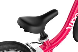 3to2-GO-1-Saddle-hot-pink-Detail.jpg 3to2-GO-1-Saddle-hot-pink-Detail.jpg