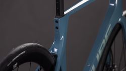 synqup-126100-D-02.jpg synqup-126100-D-02.jpg