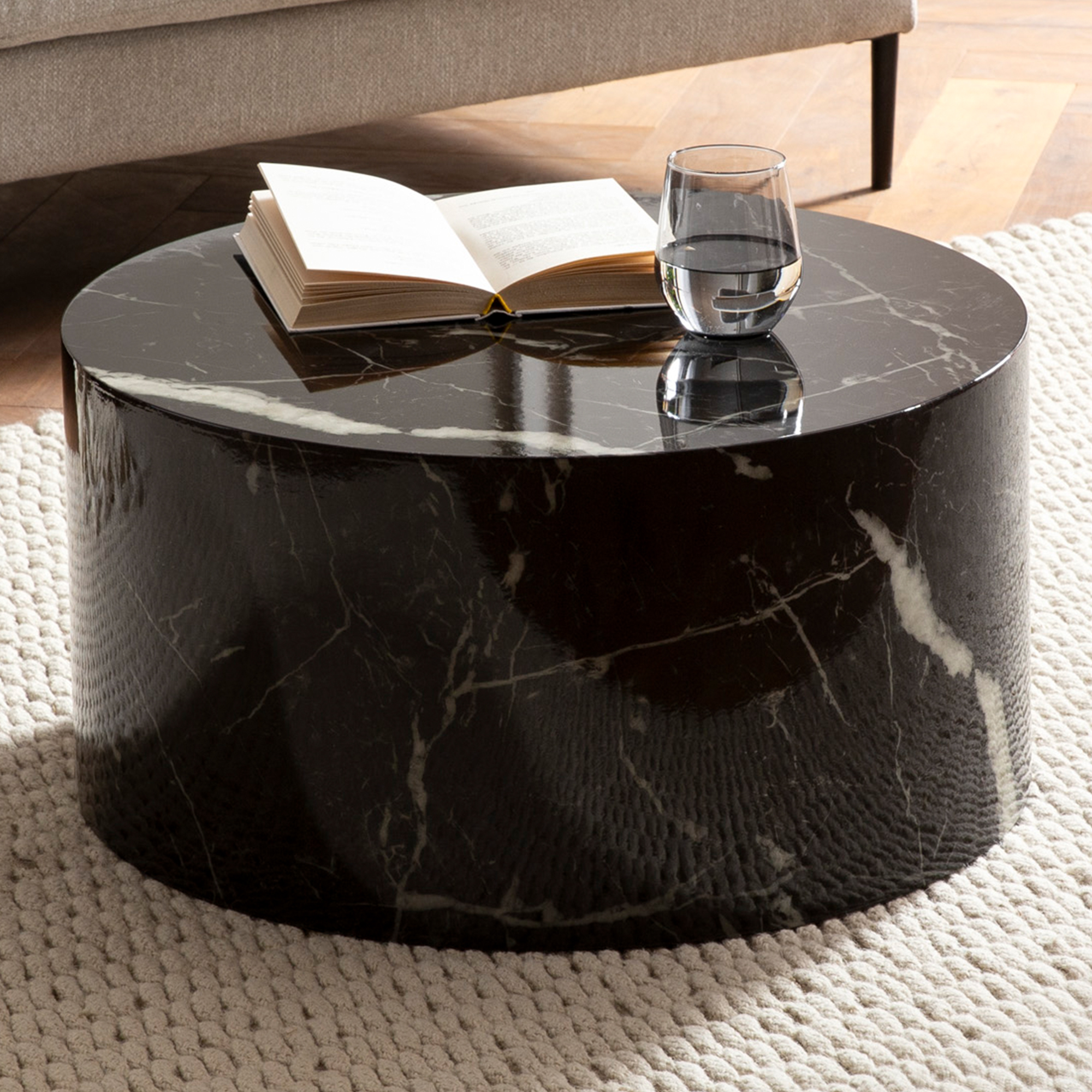 FineBuy Couchtisch MONOBLOC 60x60x30 cm, Design Wohnzimmertisch Rund, Lounge Sofatisch Kaffeetisch Modern | Farbe: Braun FineBuy Couchtisch MONOBLOC 60x60x30 cm, Design Wohnzimmertisch Rund, Lounge Sofatisch Kaffeetisch Modern | Farbe: Braun