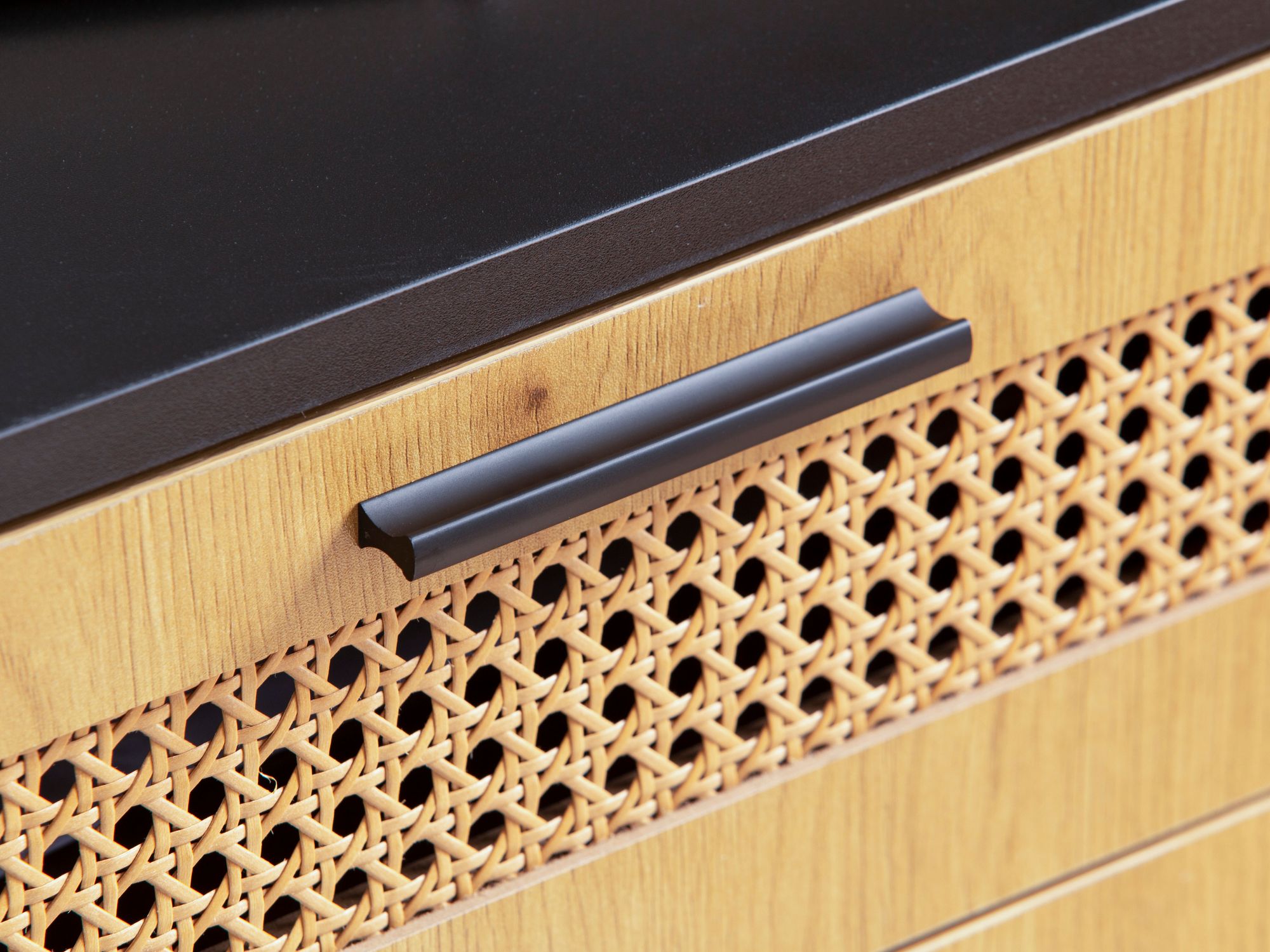 FineBuy Sideboard 80x86,5x40 cm Kommode Schwarz mit Wiener Geflecht, Hoher Kommodenschrank Zeitlos, Standschrank Wohnzimmer mit 2 Türen und Schubladen, Anrichte Rattan | Farbe: Schwarz