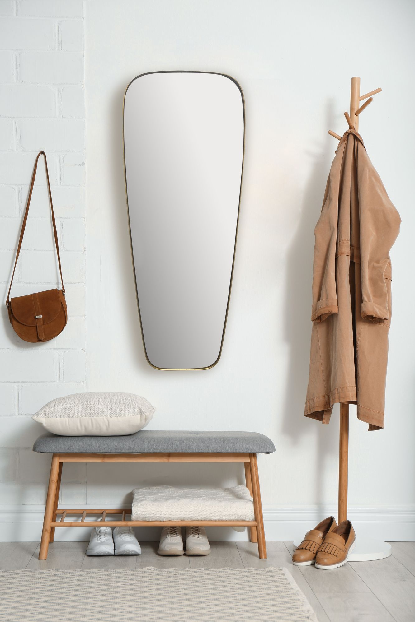 FineBuy Wandspiegel 38x100 cm Metall Design Hängespiegel Gold, Eisen Dekospiegel Rechteckig Abgerundet mit Rahmen, Spiegel Wand Groß, Flurspiegel Länglich, Garderobenspiegel Modern | Farbe: Gold