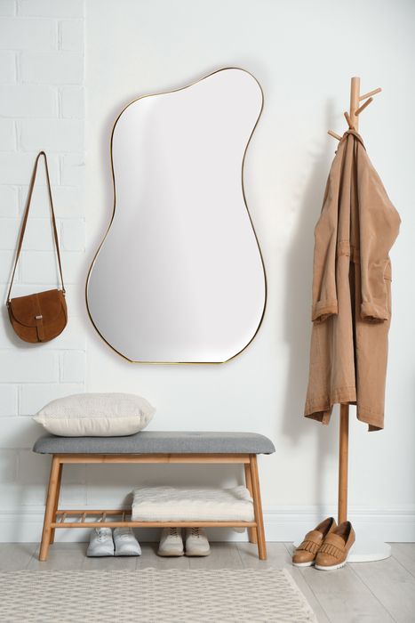 FineBuy Wandspiegel Asymmetrisch 60x100 cm Metall Design Hängespiegel Gold, Eisen Dekospiegel Unförmig mit Rahmen, Spiegel Wand Groß, Flurspiegel Garderobenspiegel Modern