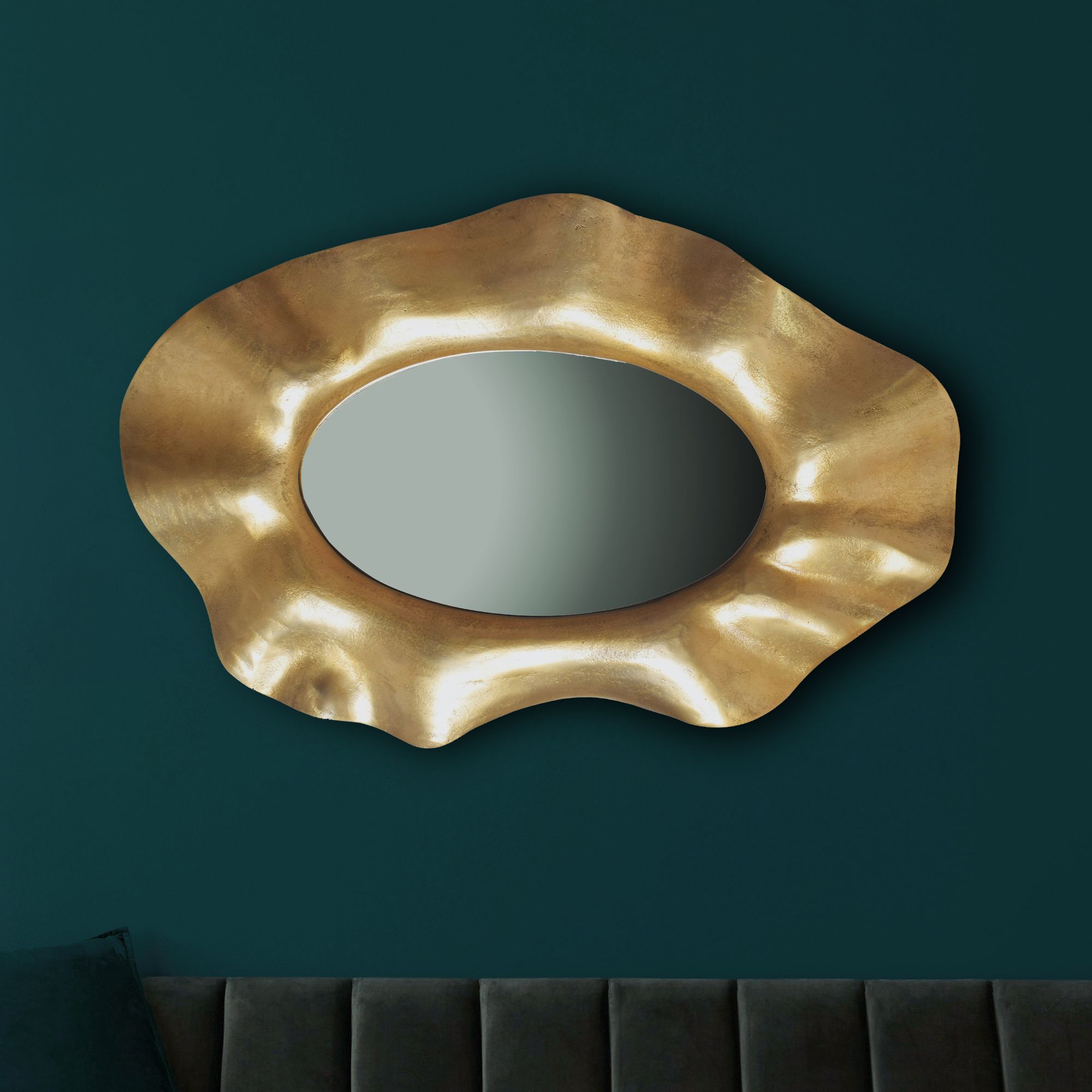 FineBuy Wandspiegel Asymmetrisch 60x90 cm Metall Design Hängespiegel Gold, Aluminium Dekospiegel Unförmig mit Rahmen, Spiegel Wand Groß, Flurspiegel Länglich, Garderobenspiegel Modern | Farbe: Gold