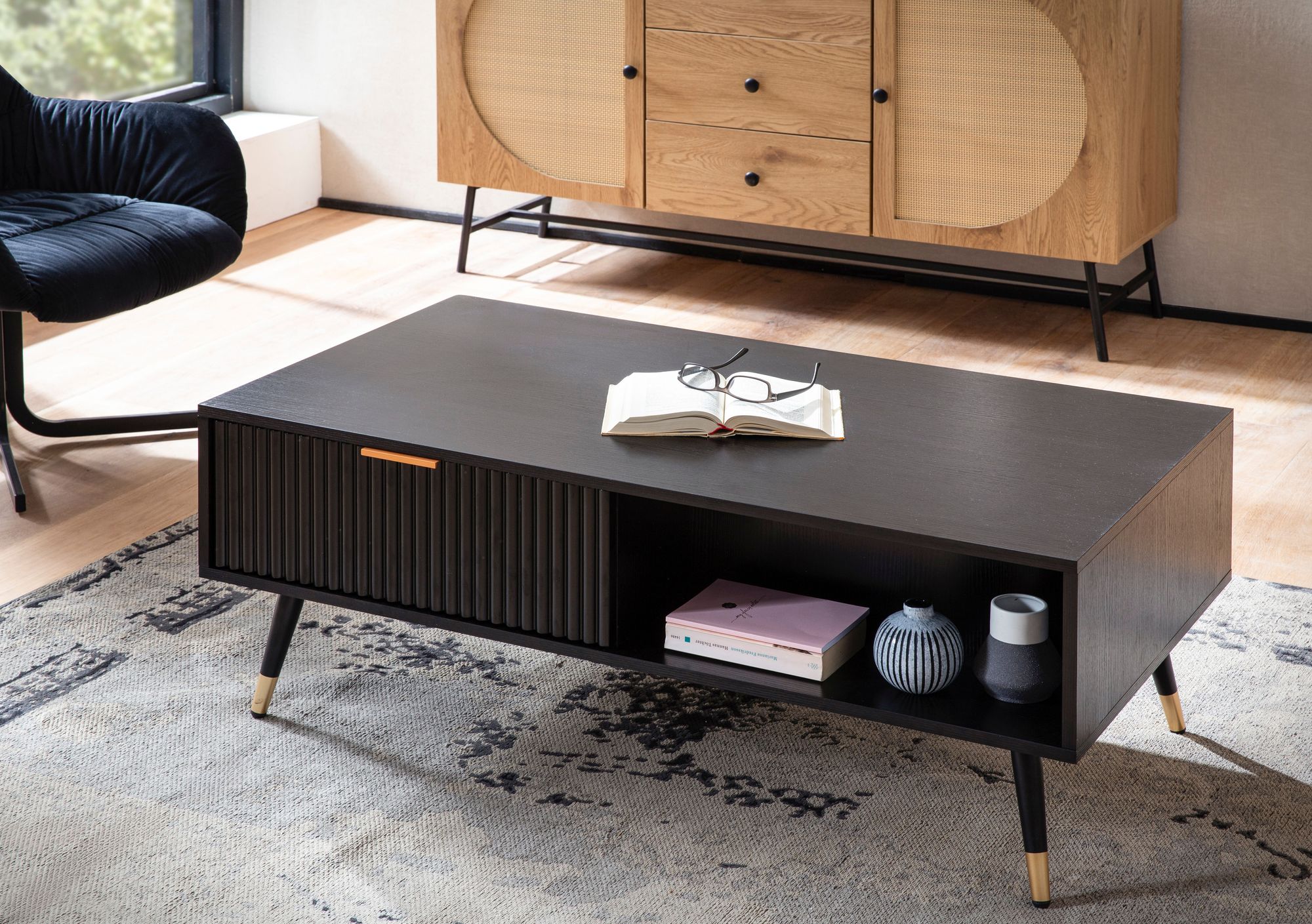 FineBuy Couchtisch 110x60x43 cm Schwarz mit Eiche-Dekor Wohnzimmertisch, Sofatisch Rechteckig mit Stauraum, Kaffeetisch mit Schubladen, Tisch Wohnzimmer mit Metallbeine | Farbe: Schwarz