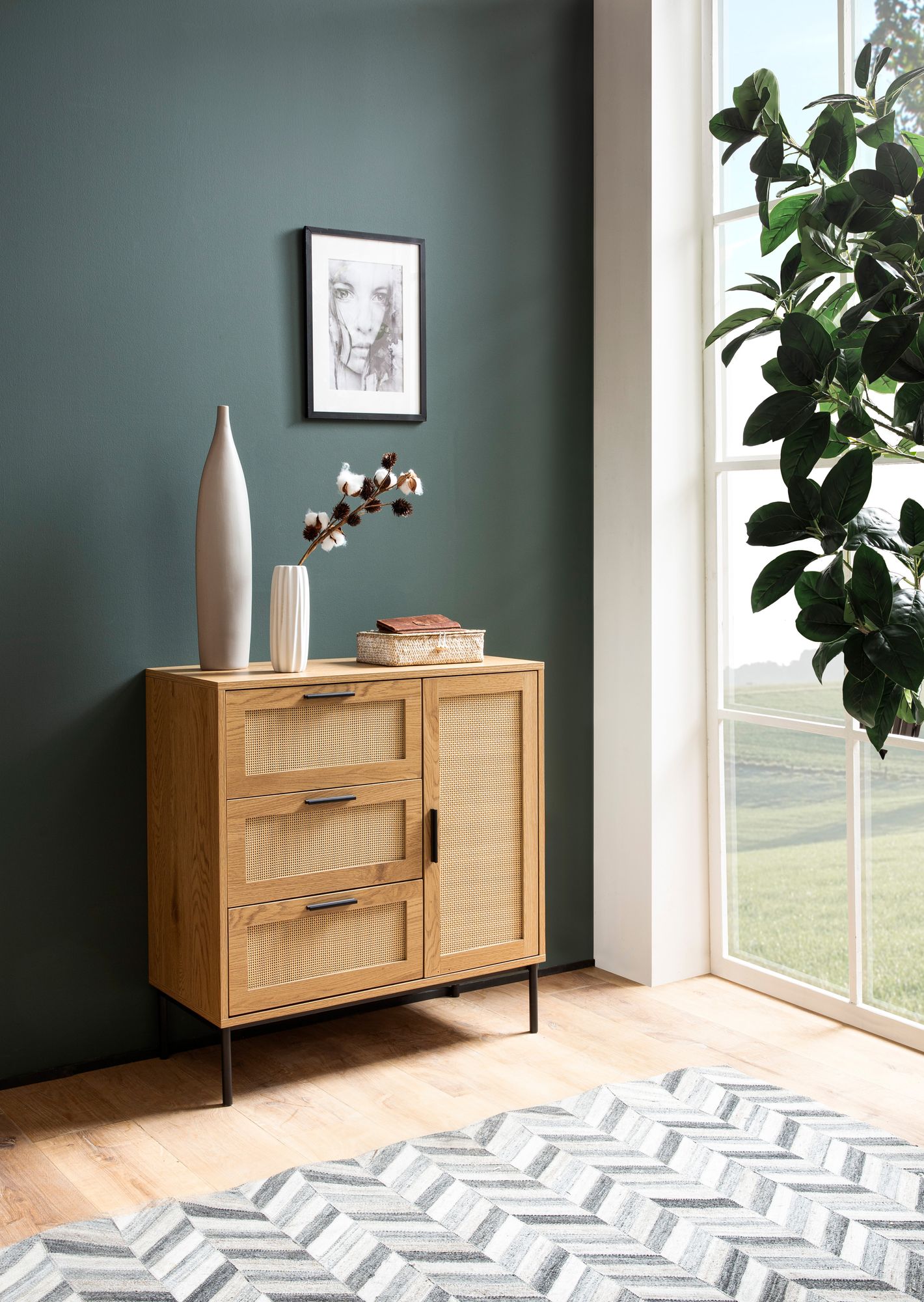 Kommode in Eiche Dekor 80 cm Sideboard mit 3 Schubladen & 1 Tür aus Wiener Rattan Geflecht Design Highboard - Schubladenkommode | Farbe: Braun