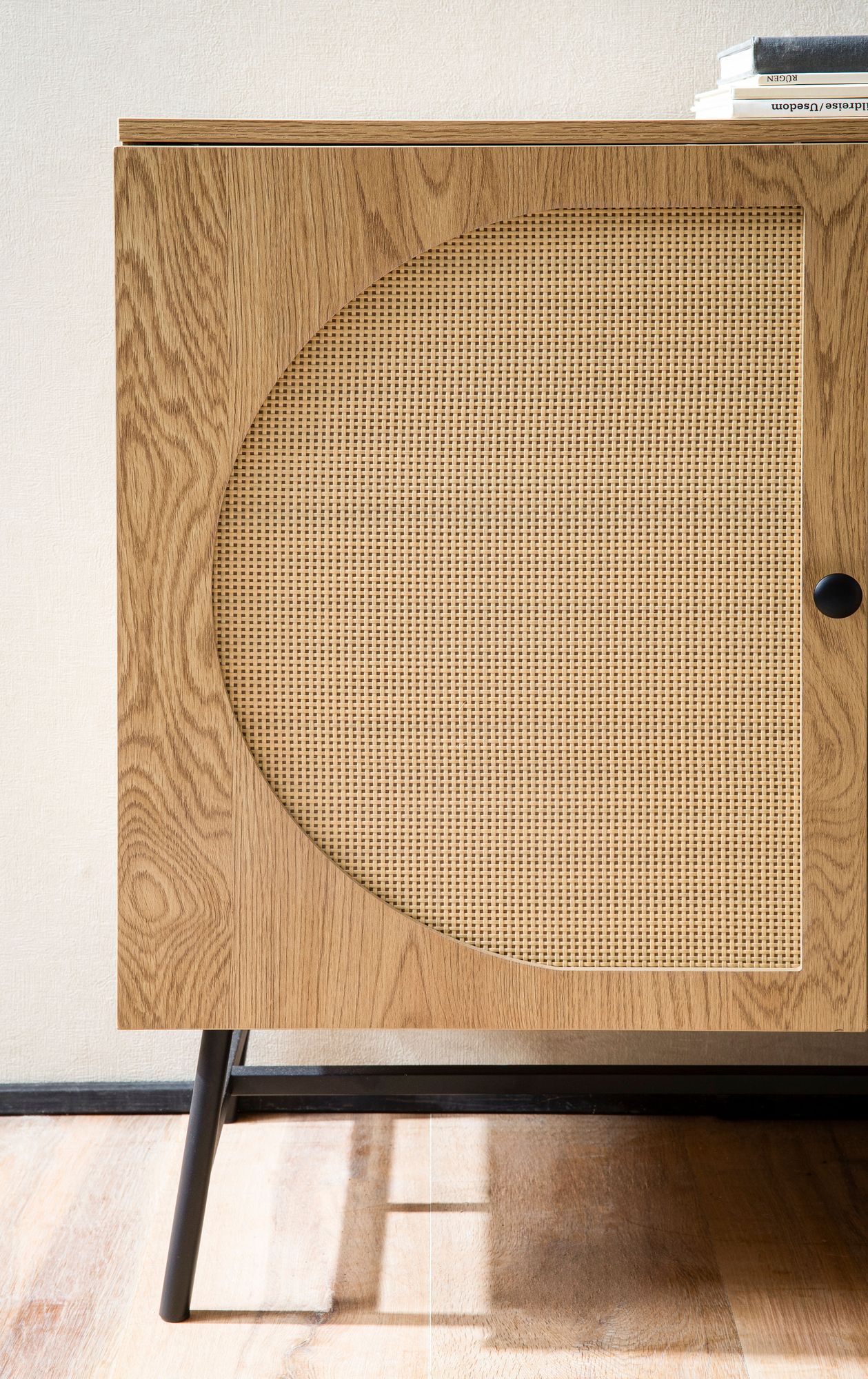 FineBuy Sideboard 140x80x39 cm Kommode Eiche-Dekor mit Rattan Geflecht Modern, Hoher Kommodenschrank, Standschrank mit 3 Türen, Anrichte Wohnzimmer | Farbe: Braun