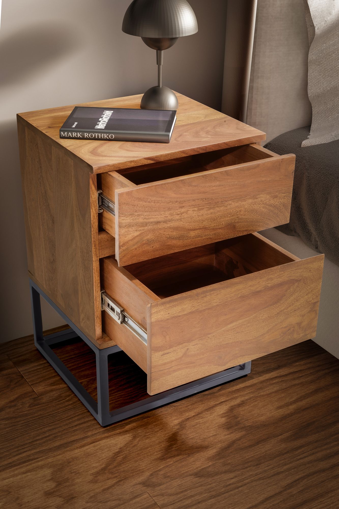 FineBuy Nachttisch Sheesham Massivholz Metall 40x38x60 cm Nachtschrank Boxspringbett, Design Nachtkonsole mit 2 Schubladen, Nachtkommode Industrial mit Stauraum | Farbe: Braun FineBuy Nachttisch Sheesham Massivholz Metall 40x38x60 cm Nachtschrank Boxspringbett, Design Nachtkonsole mit 2 Schubladen, Nachtkommode Industrial mit Stauraum | Farbe: Braun