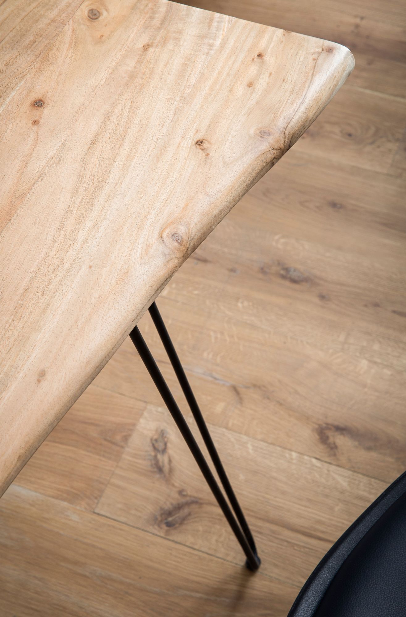 FineBuy Schreibtisch 150x36x75 cm Akazie Massivholz / Metall Computertisch Baumkante, Homeoffice Bürotisch Massiv mit Haarnadelbeinen in Schwarz, Holztisch Schmal Laptoptisch Arbeitszimmer | Farbe: Braun FineBuy Schreibtisch 150x36x75 cm Akazie Massivholz / Metall Computertisch Baumkante, Homeoffice Bürotisch Massiv mit Haarnadelbeinen in Schwarz, Holztisch Schmal Laptoptisch Arbeitszimmer | Farbe: Braun