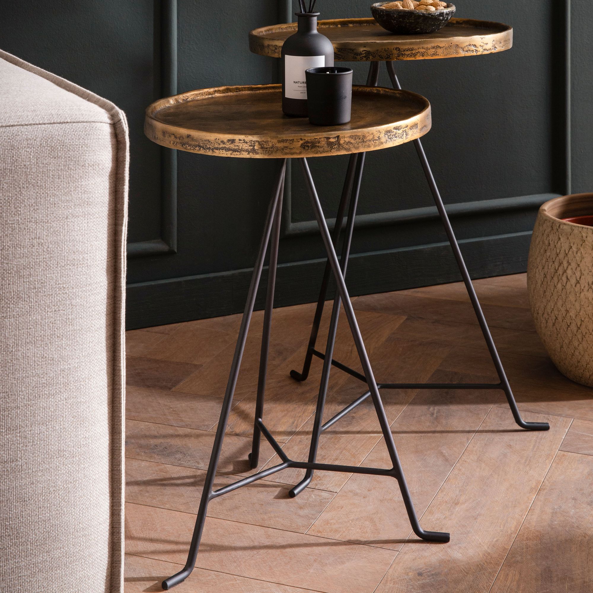 FineBuy Beistelltisch 2er Set Metall Gold / Schwarz Design Satztisch Rund, Wohnzimmertisch Anstelltisch Modern, Sofatisch Dekotisch 2-teilig, Blumentisch Wohnzimmer | Farbe: Gold