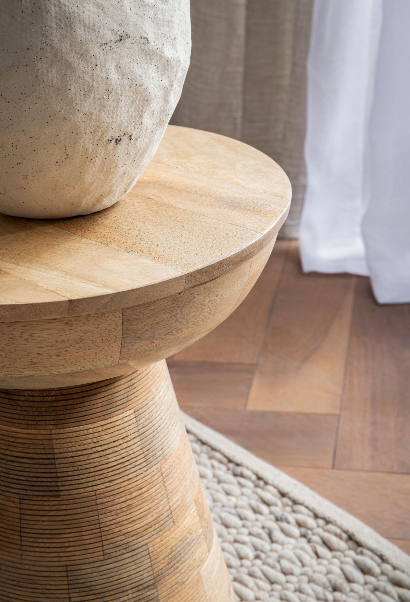 FineBuy Beistelltisch Mango Massivholz Naturgebleicht 37x37x45 cm Anstelltisch, Kleiner Abstelltisch Hellbraun Rund, Wohnzimmertisch Couch Rillenmuster Modern, Sofatisch Blumentisch Hoch | Farbe: Braun FineBuy Beistelltisch Mango Massivholz Naturgebleicht 37x37x45 cm Anstelltisch, Kleiner Abstelltisch Hellbraun Rund, Wohnzimmertisch Couch Rillenmuster Modern, Sofatisch Blumentisch Hoch | Farbe: Braun