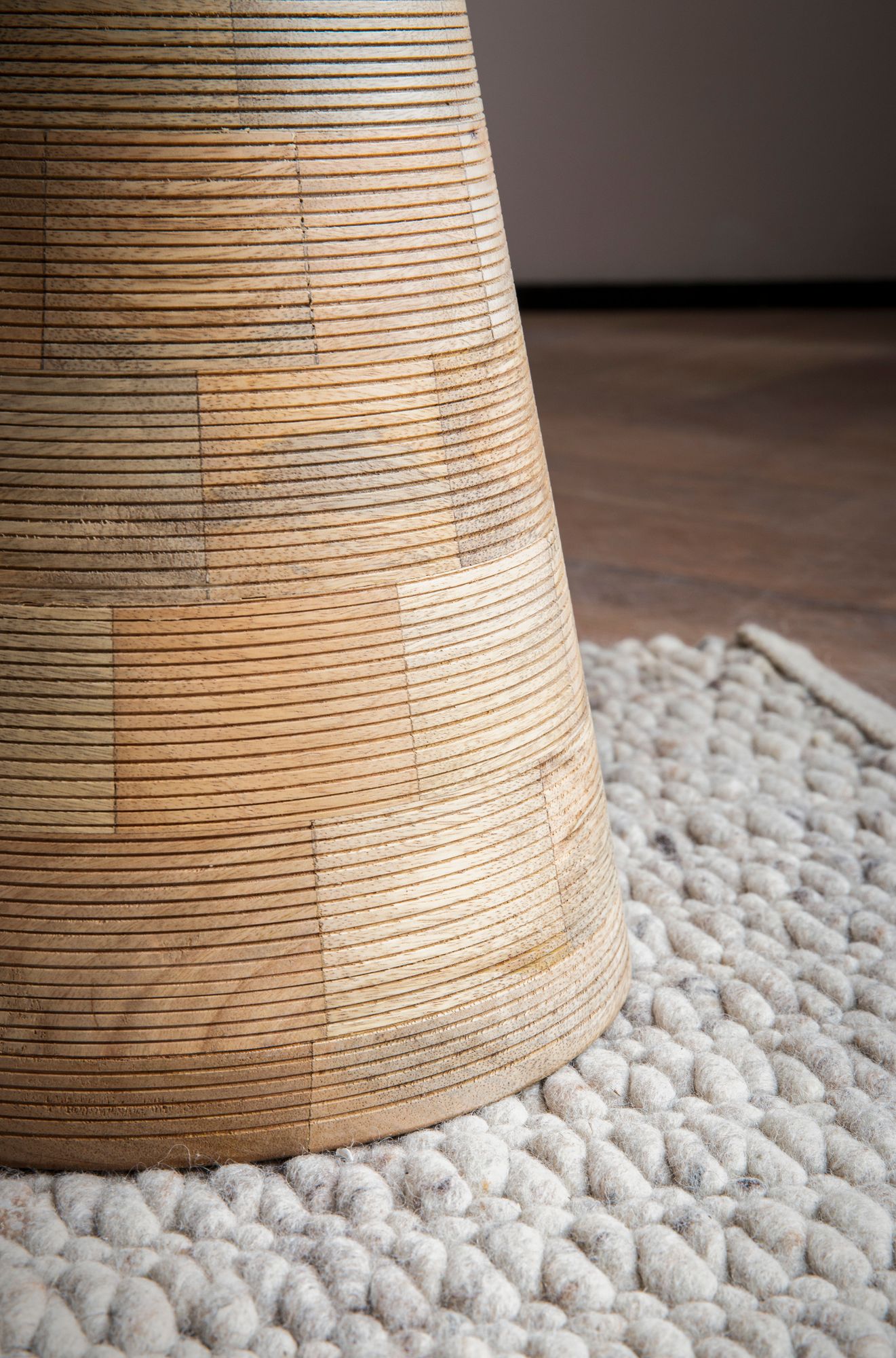 FineBuy Beistelltisch Mango Massivholz Naturgebleicht 37x37x45 cm Anstelltisch, Kleiner Abstelltisch Hellbraun Rund, Wohnzimmertisch Couch Rillenmuster Modern, Sofatisch Blumentisch Hoch | Farbe: Braun FineBuy Beistelltisch Mango Massivholz Naturgebleicht 37x37x45 cm Anstelltisch, Kleiner Abstelltisch Hellbraun Rund, Wohnzimmertisch Couch Rillenmuster Modern, Sofatisch Blumentisch Hoch | Farbe: Braun