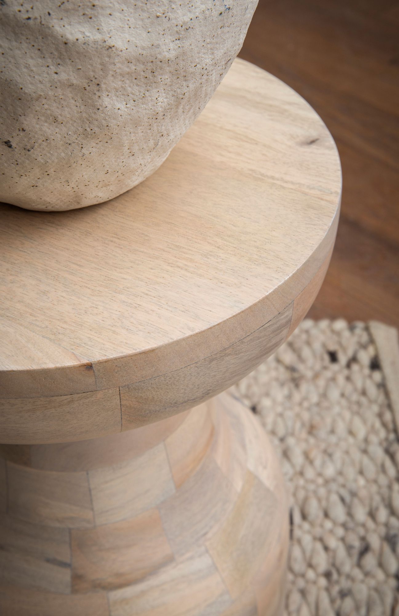 FineBuy Beistelltisch Mango Massivholz Naturgebleicht 30x30x42,5 cm Anstelltisch, Kleiner Abstelltisch Hellbraun Rund, Wohnzimmertisch Couch Modern, Sofatisch Blumentisch Hoch | Farbe: Braun FineBuy Beistelltisch Mango Massivholz Naturgebleicht 30x30x42,5 cm Anstelltisch, Kleiner Abstelltisch Hellbraun Rund, Wohnzimmertisch Couch Modern, Sofatisch Blumentisch Hoch | Farbe: Braun