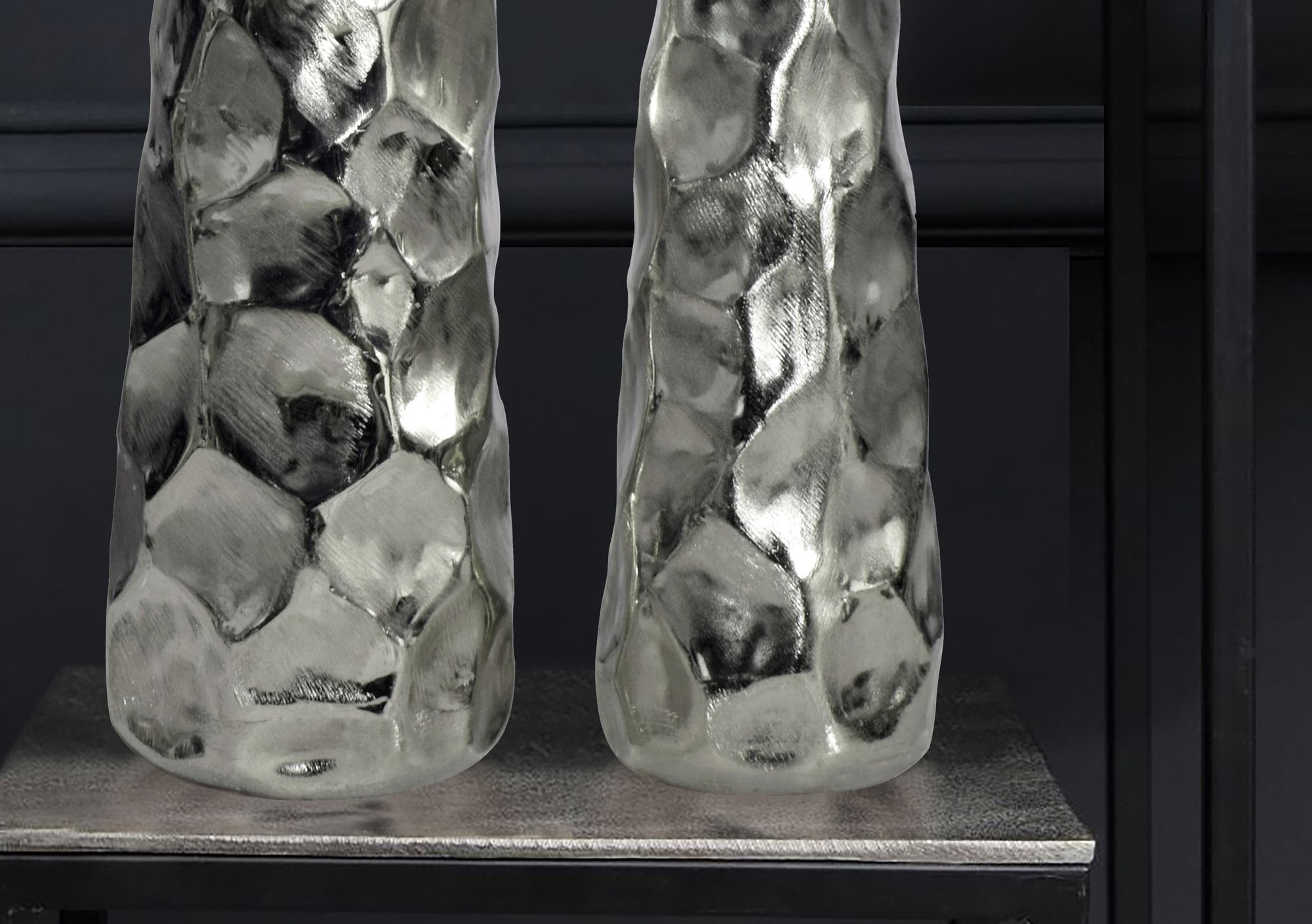 FineBuy Deko Vase 2er Set Aluminium Blumenvase Modern, Dekovase Hammerschlag-Design 2-teilig für Blumen, Alu Tischvase Wohndeko Metall Tischdeko Handgefertigt | Farbe: Silber