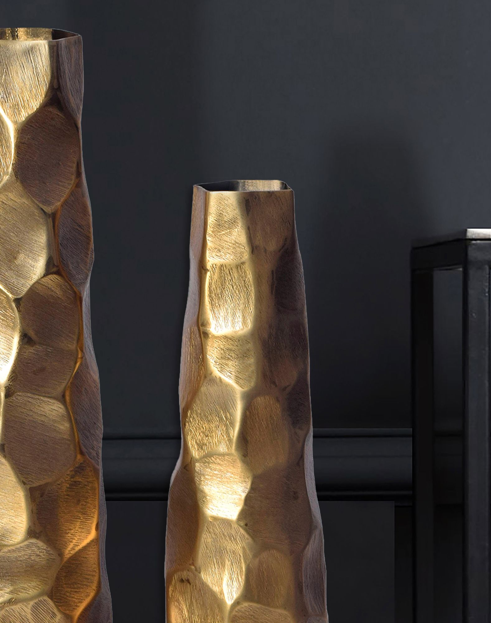 FineBuy Deko Vase 2er Set Aluminium Blumenvase Modern, Dekovase Hammerschlag-Design 2-teilig für Blumen, Alu Tischvase Wohndeko Metall Tischdeko Handgefertigt | Farbe: Silber