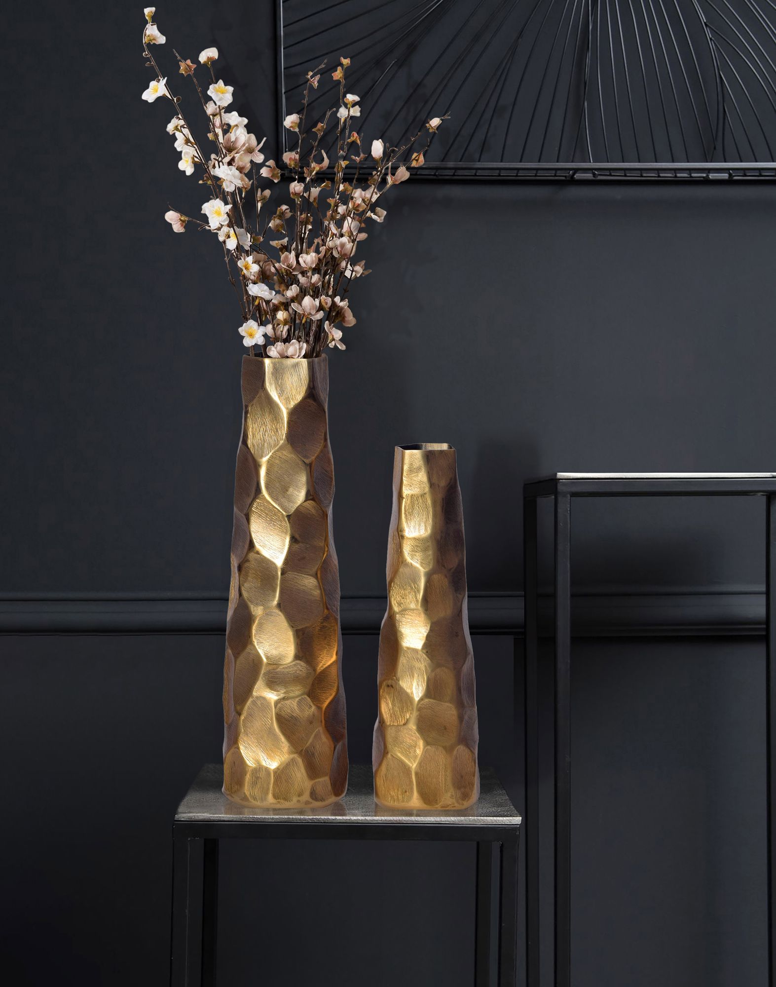 FineBuy Deko Vase 2er Set Aluminium Blumenvase Modern, Dekovase Hammerschlag-Design 2-teilig für Blumen, Alu Tischvase Wohndeko Metall Tischdeko Handgefertigt | Farbe: Silber