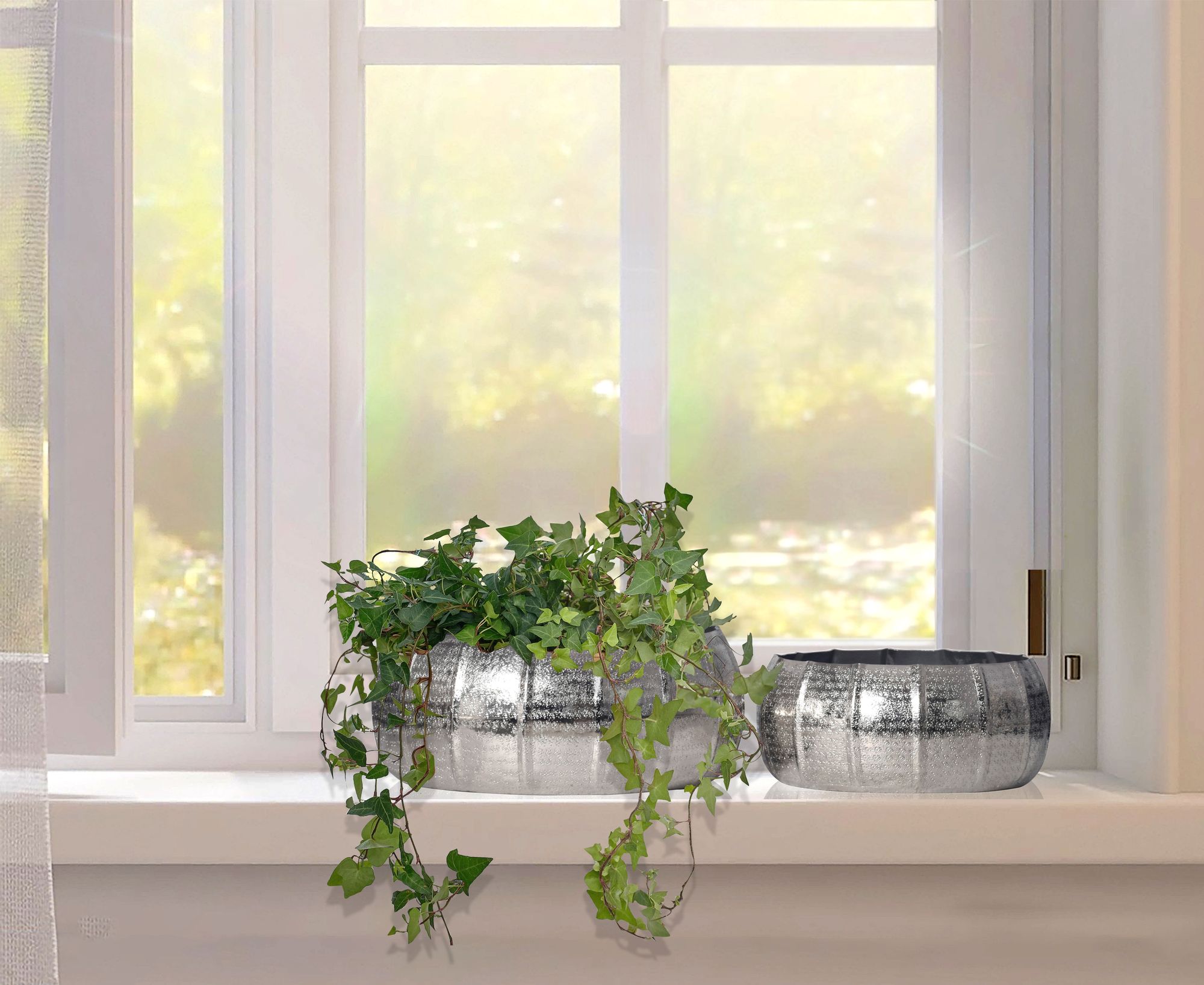 FineBuy Pflanzgefäß 2er Set Metall Pflanzkübel, Design Pflanzenkübel Aluminium Rund Indoor, Blumenkübel Pflanzschale 2-teilig Punziert | Farbe: Silber