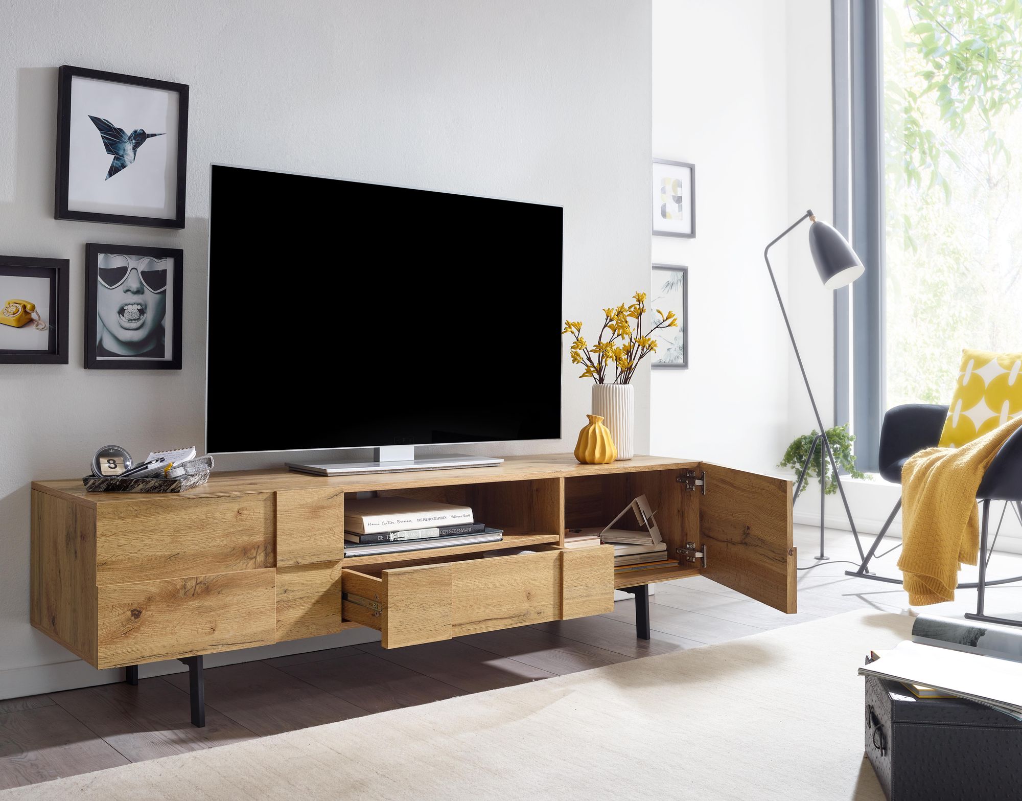 FineBuy Lowboard Holz Eiche-Dekor 160x46x43 cm TV-Kommode mit zwei Türen, Design TV-Schrank Hoch, Fernsehtisch Fernsehschrank Modern, Fernsehkommode Wohnzimmer | Farbe: Braun